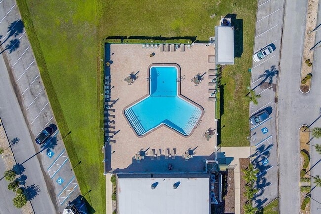 Building Photo - 170 Boca Ciega Point Blvd S