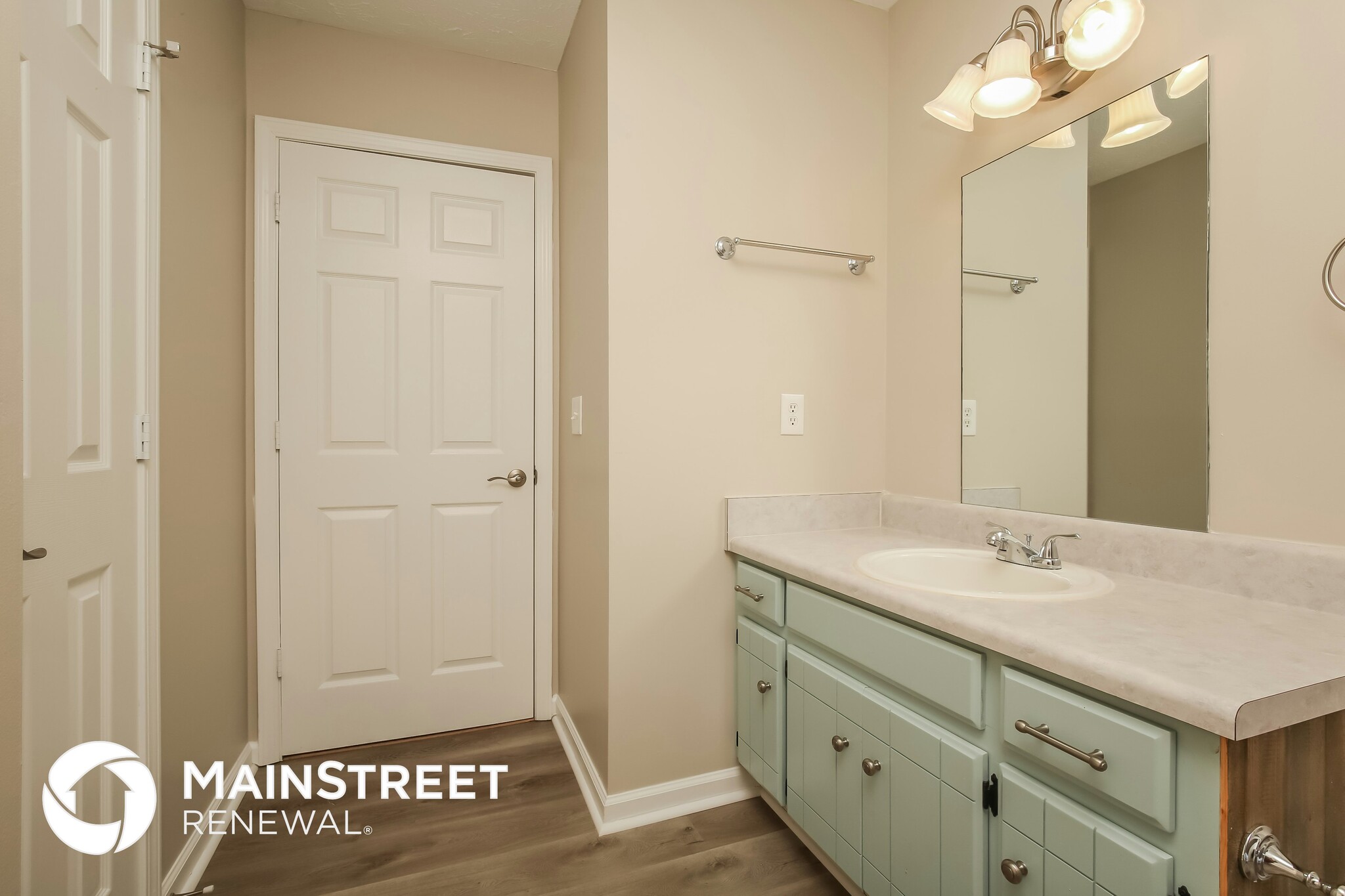 Building Photo - 187 Center St