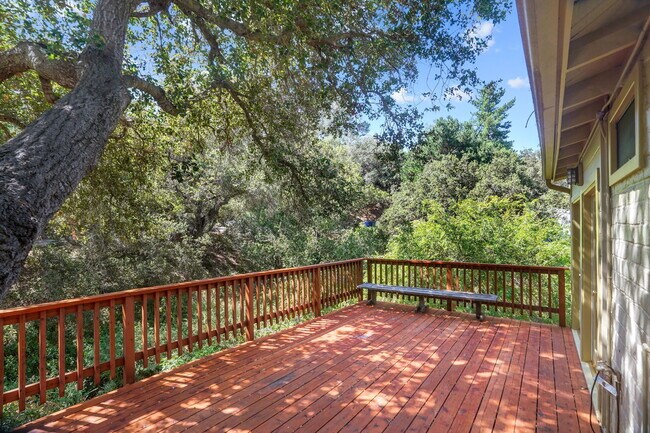 Building Photo - 21652 Encina Rd