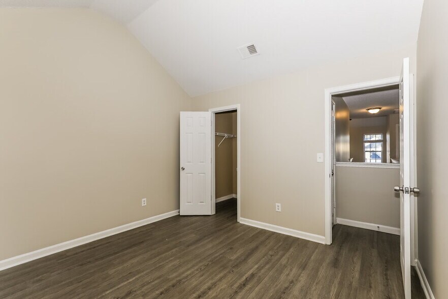 Building Photo - 2249 Crossrail Dr