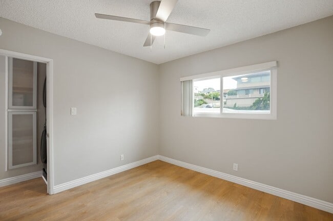 Building Photo - 740 W 27th St