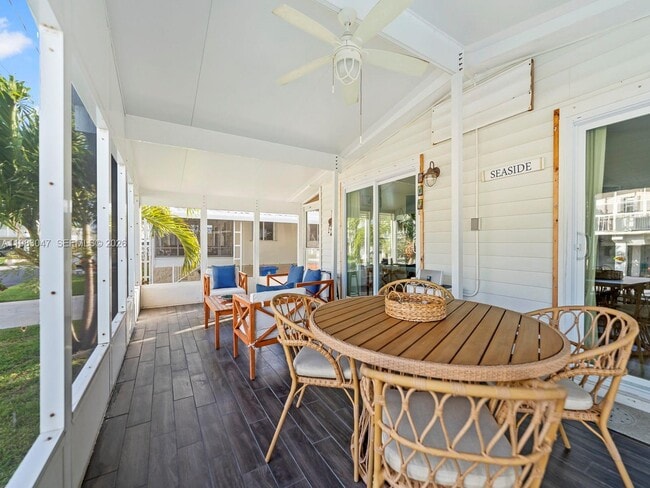 Building Photo - 806 S Jade Dr