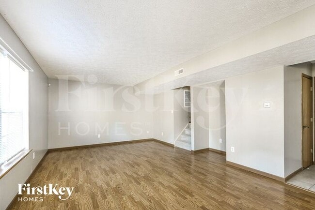 Building Photo - 6715 Wimbledon Dr