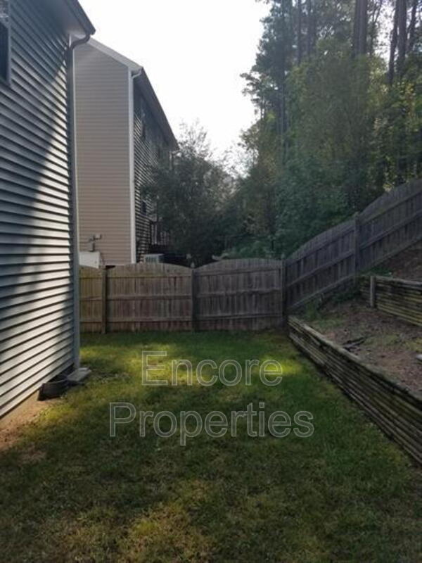 Building Photo - 4520 Shady Side Ln