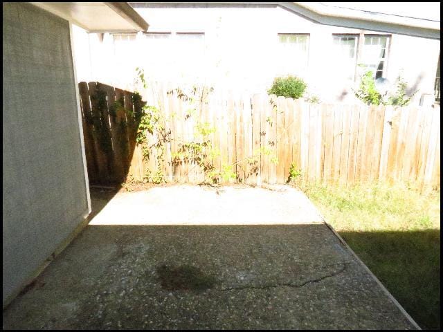 Building Photo - 1403 S Schiller St