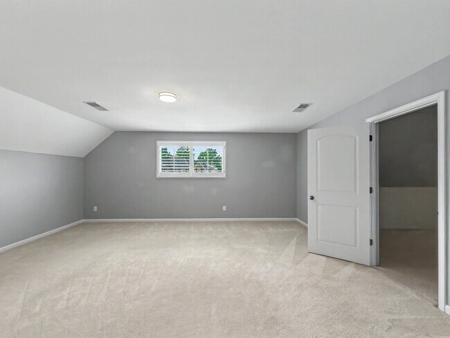 Building Photo - 1706 Mossy Oak Ln