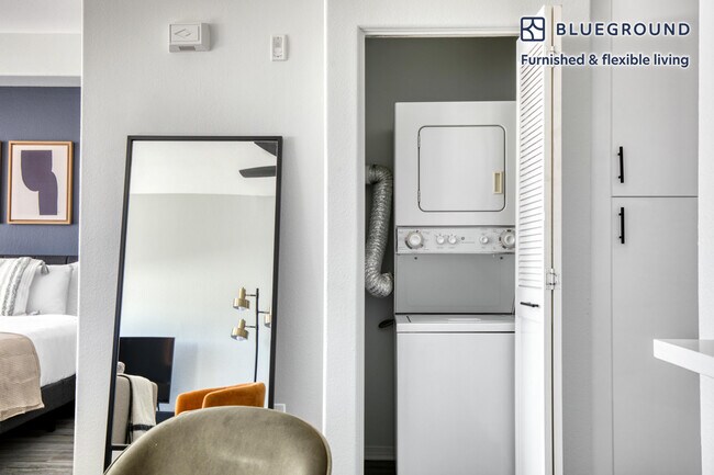 Building Photo - 2820 Sawtelle Blvd