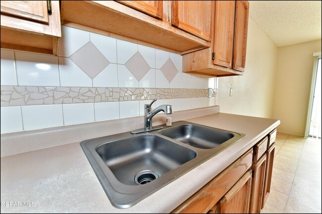 Building Photo - 2317 Joshua Louis Dr