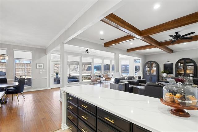 Building Photo - 208 Wellington Oaks Pl