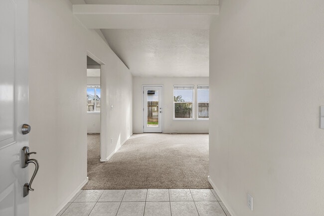 Building Photo - 1443 W Balboa St