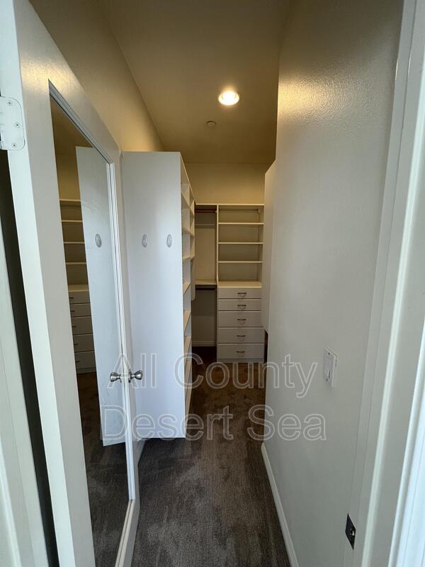 Building Photo - 16826 Clovergreen Ln