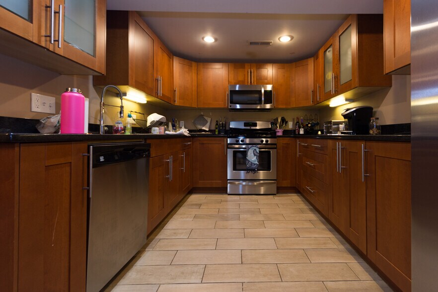 Building Photo - 19 St Lukes Rd