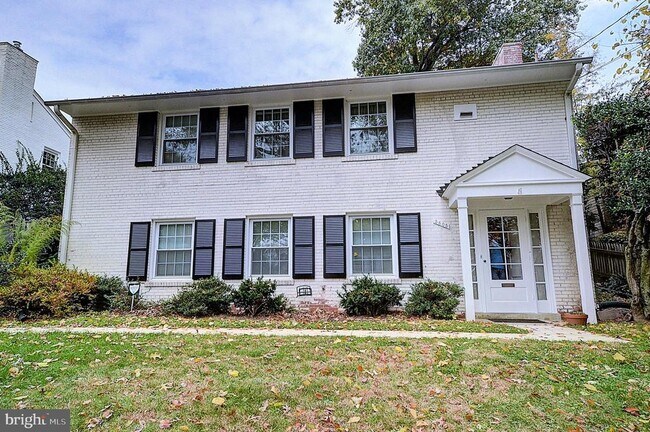 Building Photo - 3605 Dundee Driveway