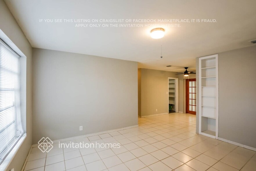 Building Photo - 6338 NW 24th Ct