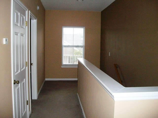 Building Photo - 2472 Lantana Ln