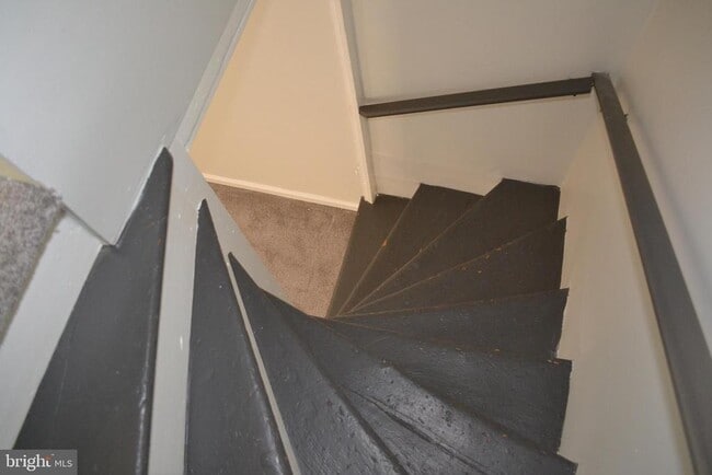 Building Photo - 123 S Matlack St