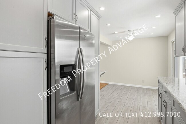 Building Photo - 25 Ridge Dr