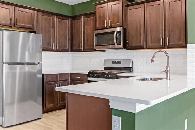 Building Photo - 3730 Malibu Dr