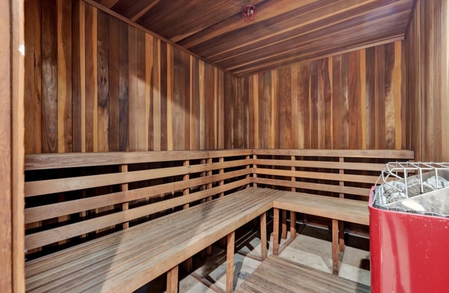 Building Photo - 750 State St