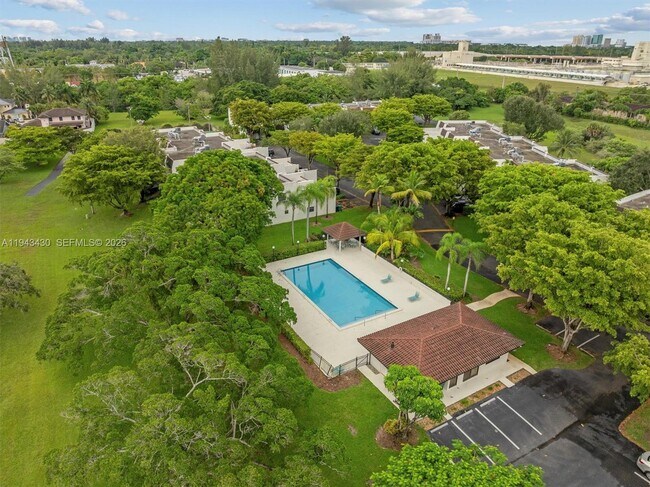 Building Photo - 8896 SW 62nd Terrace