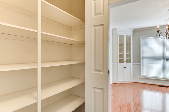 Building Photo - 4135 Fox Brush Dr