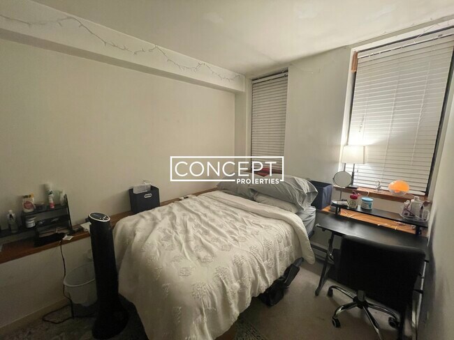 Building Photo - 28 Symphony Rd