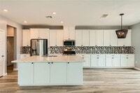Building Photo - 5990 Viscaya Grv St