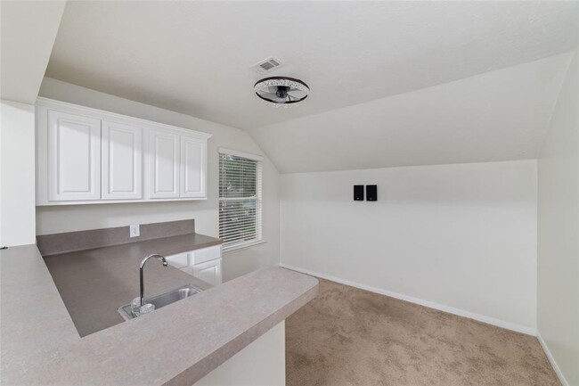 Building Photo - 10711 Castle Hills Ct
