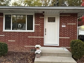 Building Photo - 22 Ansel Ave