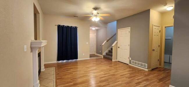Building Photo - Spacious Town House for Rent