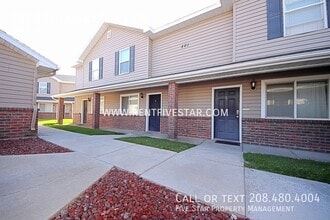 Building Photo - 501 Pheasant Ridge Dr