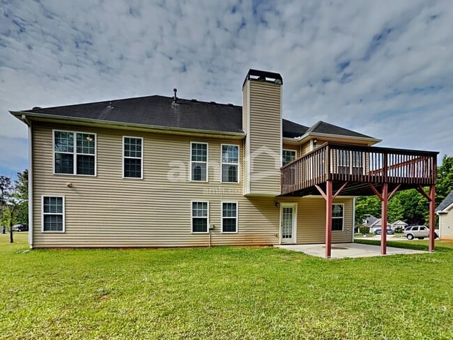 Building Photo - 150 Blue Smoke Trl