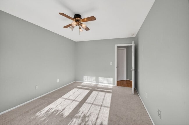 Building Photo - 14 Braxton Dr