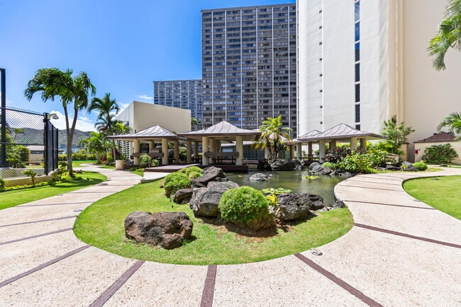 Building Photo - 1212 Nuuanu Ave