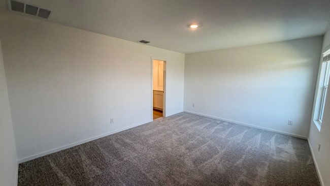 Building Photo - Modern Living | Spacious Layout | Private Backyard Retreat