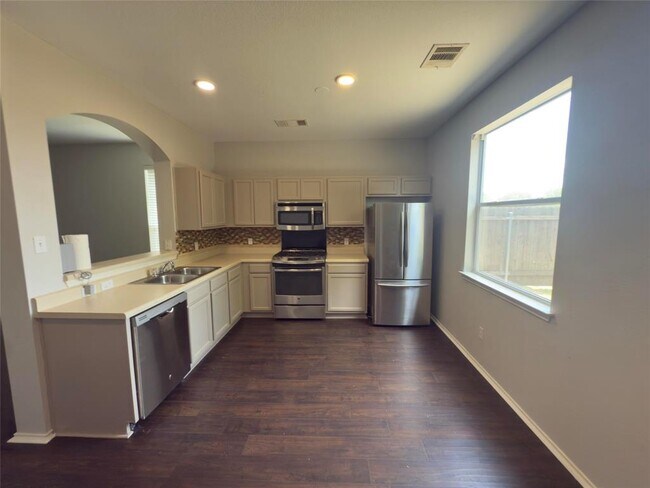 Building Photo - 14516 Charles Dickens Dr