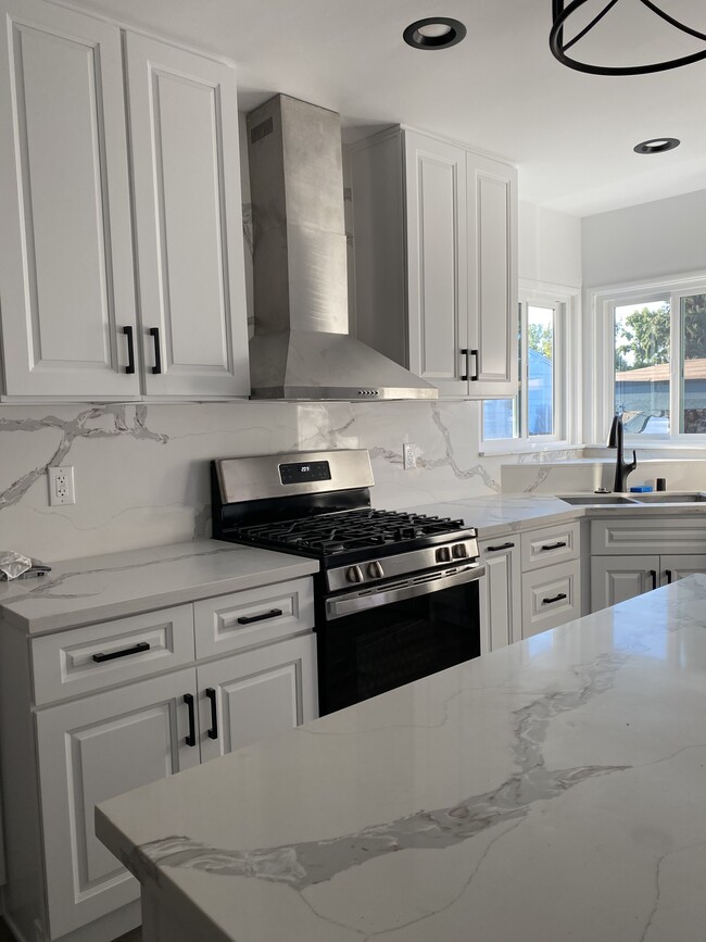 New oven/range and stainless hood - 17423 Burbank Blvd