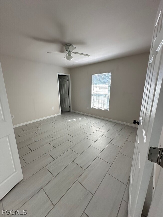 Building Photo - 604 SE 8th Terrace