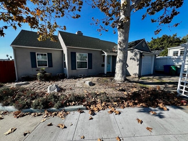 Building Photo - 4502 Euclid Ave