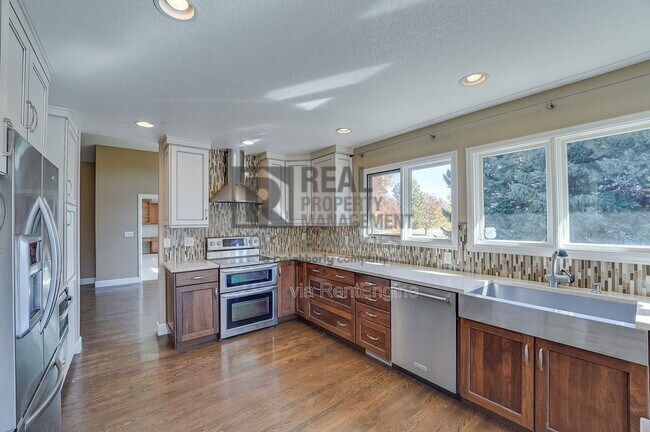 Building Photo - 5106 Saffron Ct