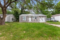 Building Photo - 1041 S Christine Ave