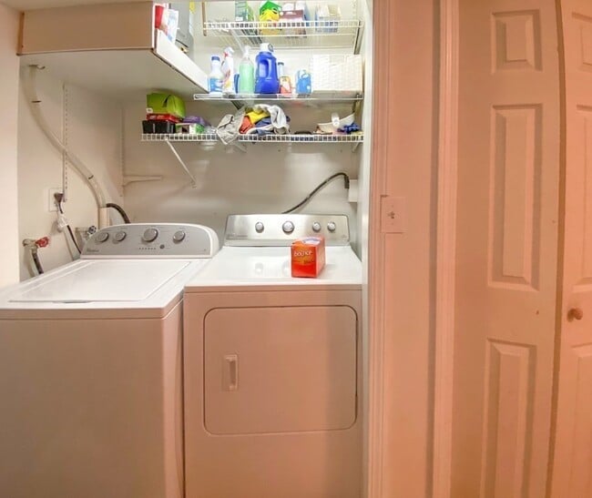 Building Photo - 42 Winter St