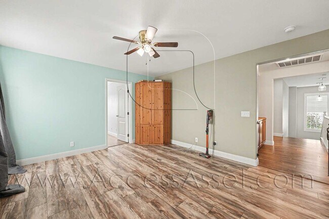 Building Photo - Stunning 5 Bed/3 Bath Home with Pool in Menifee!