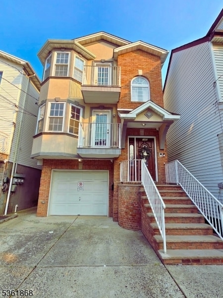 Primary Photo - 140 Orchard St