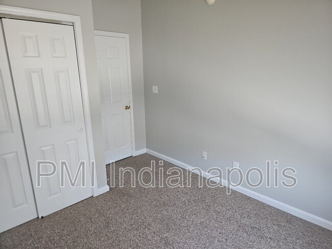 Building Photo - 1811 Winfield Park Dr