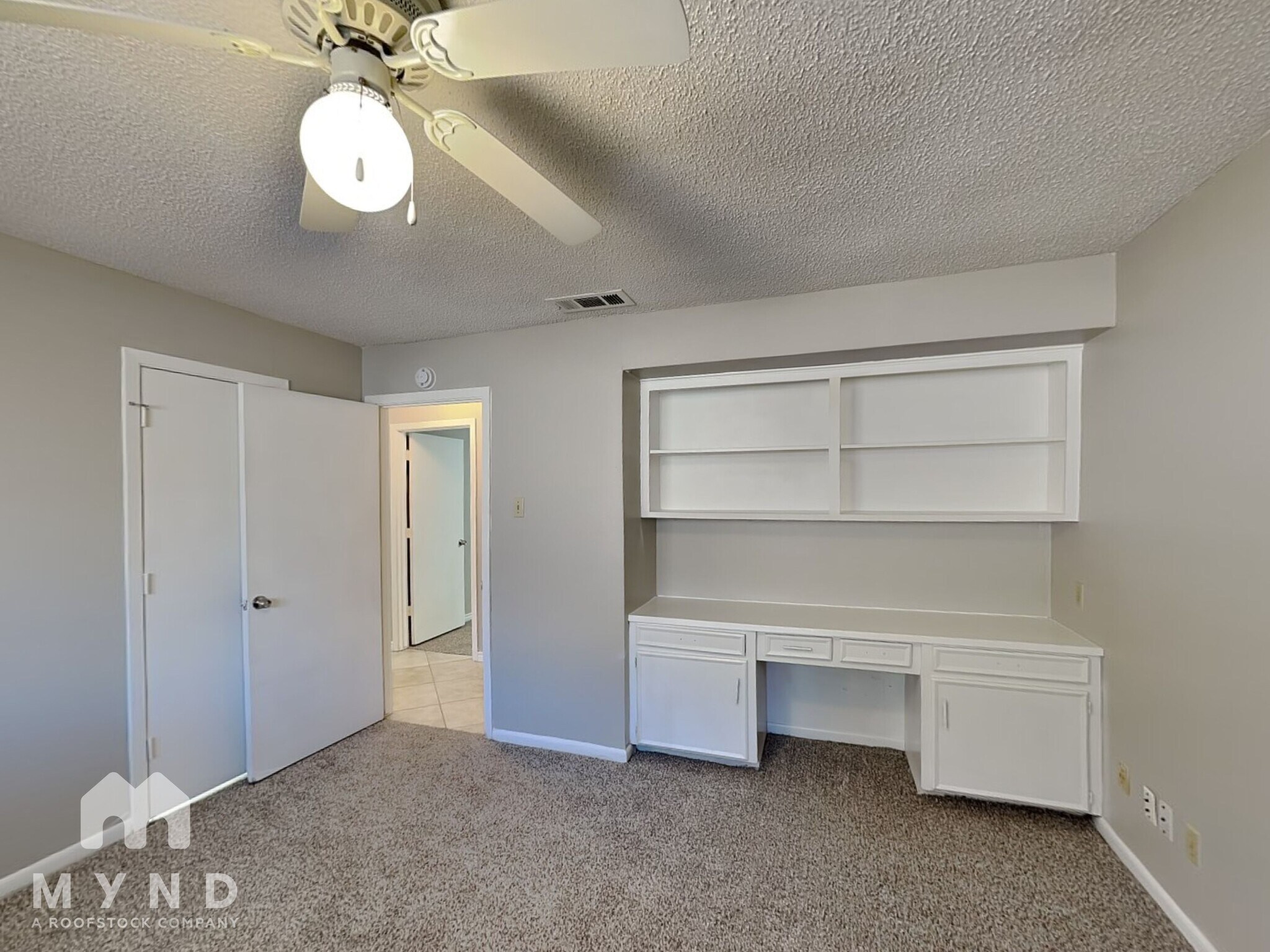 Building Photo - 312 Towne House Ln