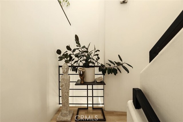 Building Photo - 610 9th St