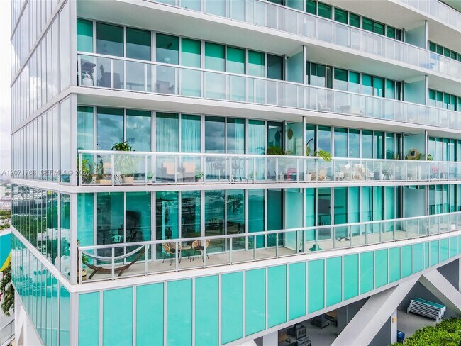 Building Photo - 888 Biscayne Blvd