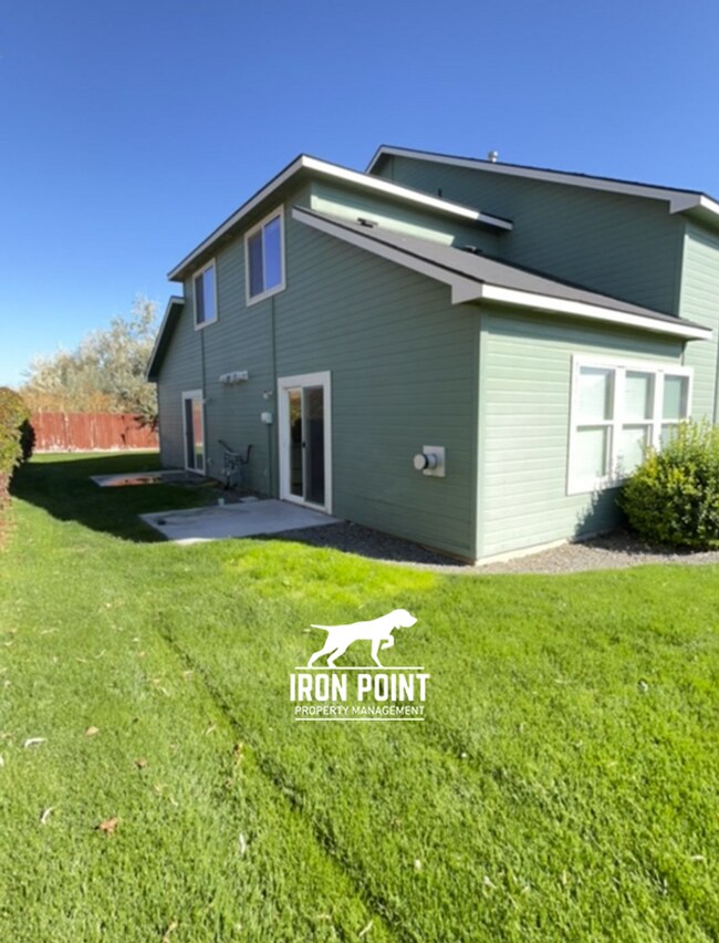 Building Photo - ELD3908