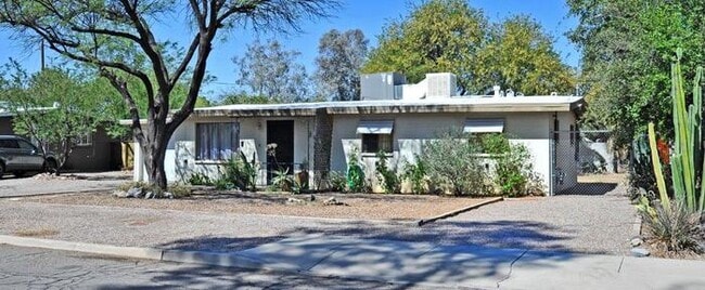 Primary Photo - Ranch Style home in the Garden District